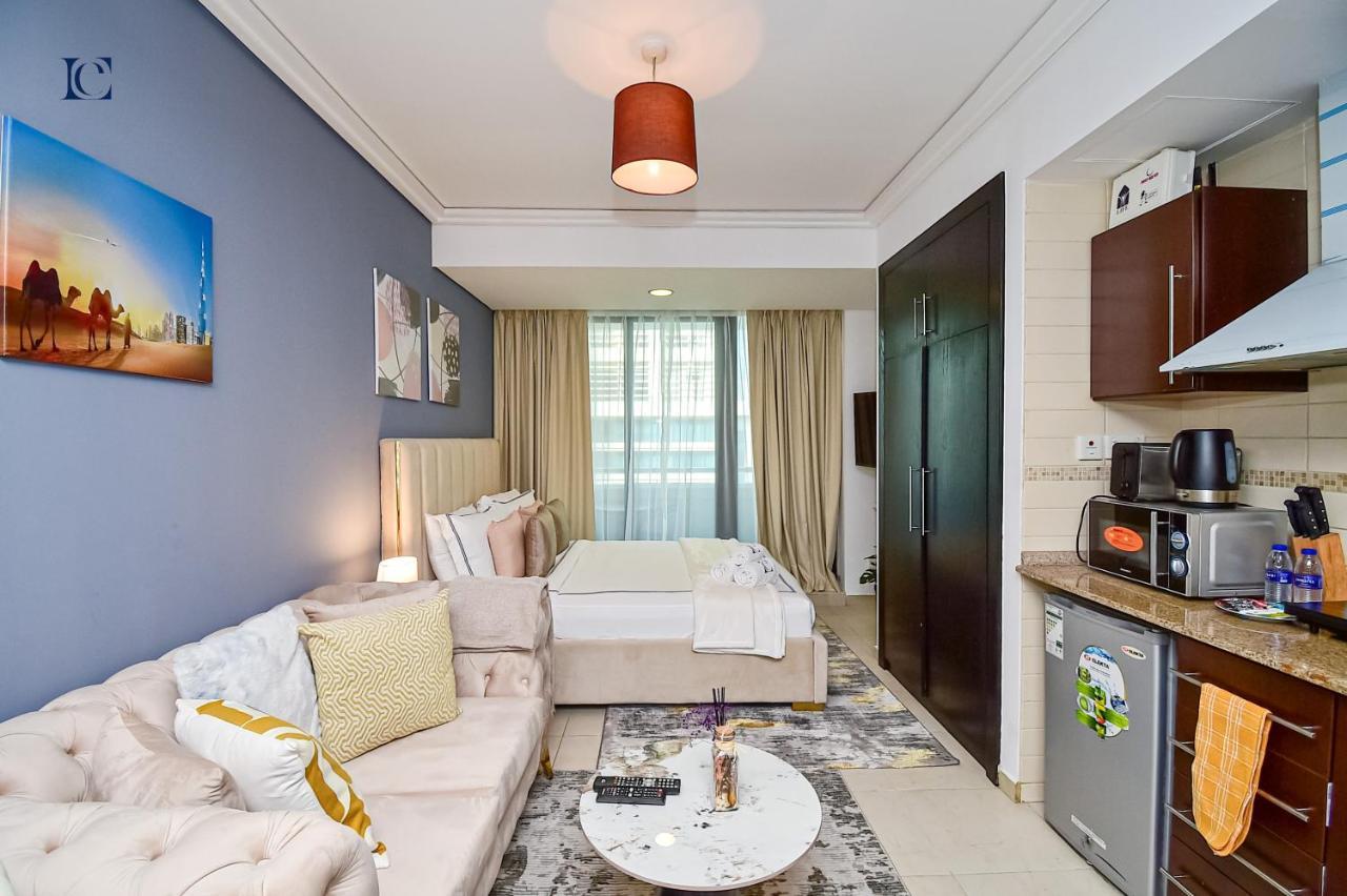 Luxury Escapes - Modern Studio Apt - Metro, Beach & Mall Mins Away Dubaj Kültér fotó